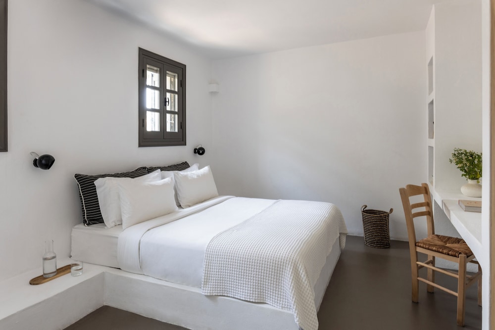 Acron Villas 9/50