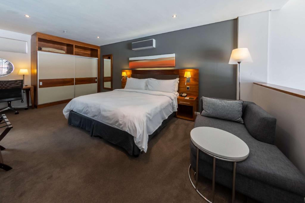 PRESIDENTIAL, SUITE, KITCHENETTE