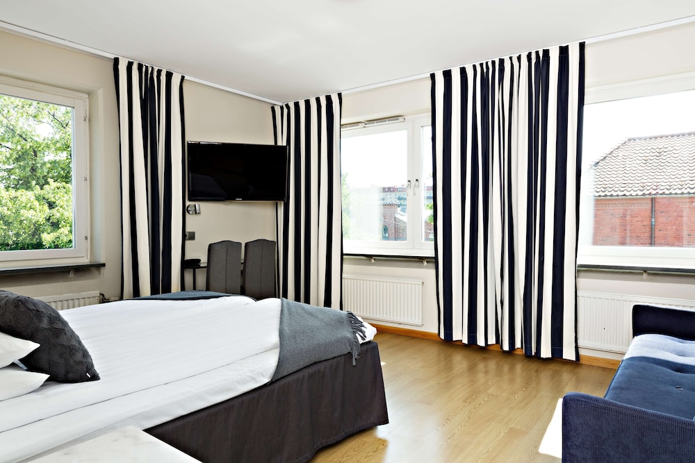 Sure Hotel by Best Western Allen 24/38