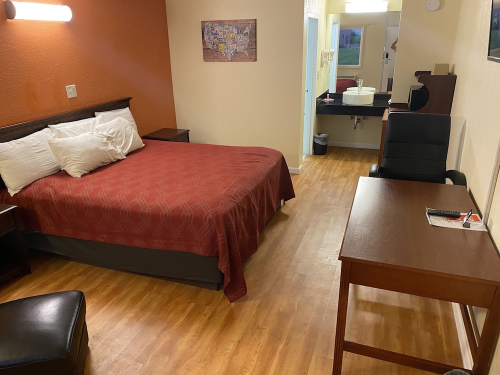 Americas Best Value Inn Danville, IL 21/50