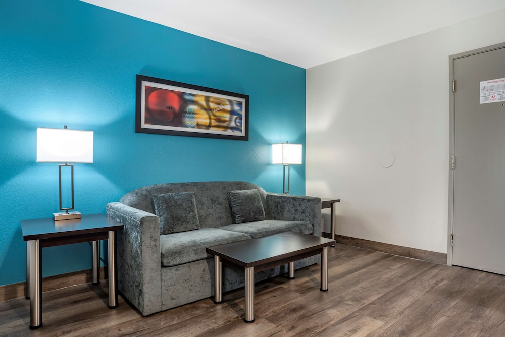 Best Western Carlton Suites 32/42