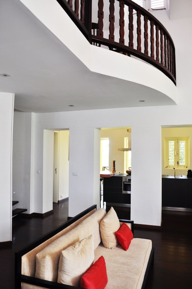 Scuba Lodge & Ocean Suites 48/76
