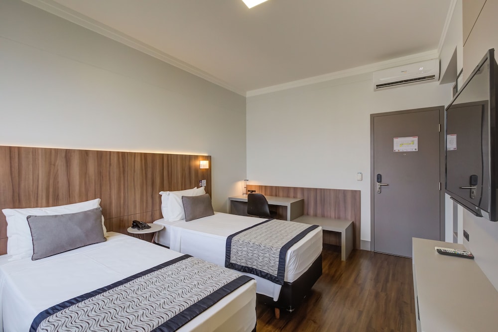 DELUXE DOUBLE TWIN - 02 single beds
