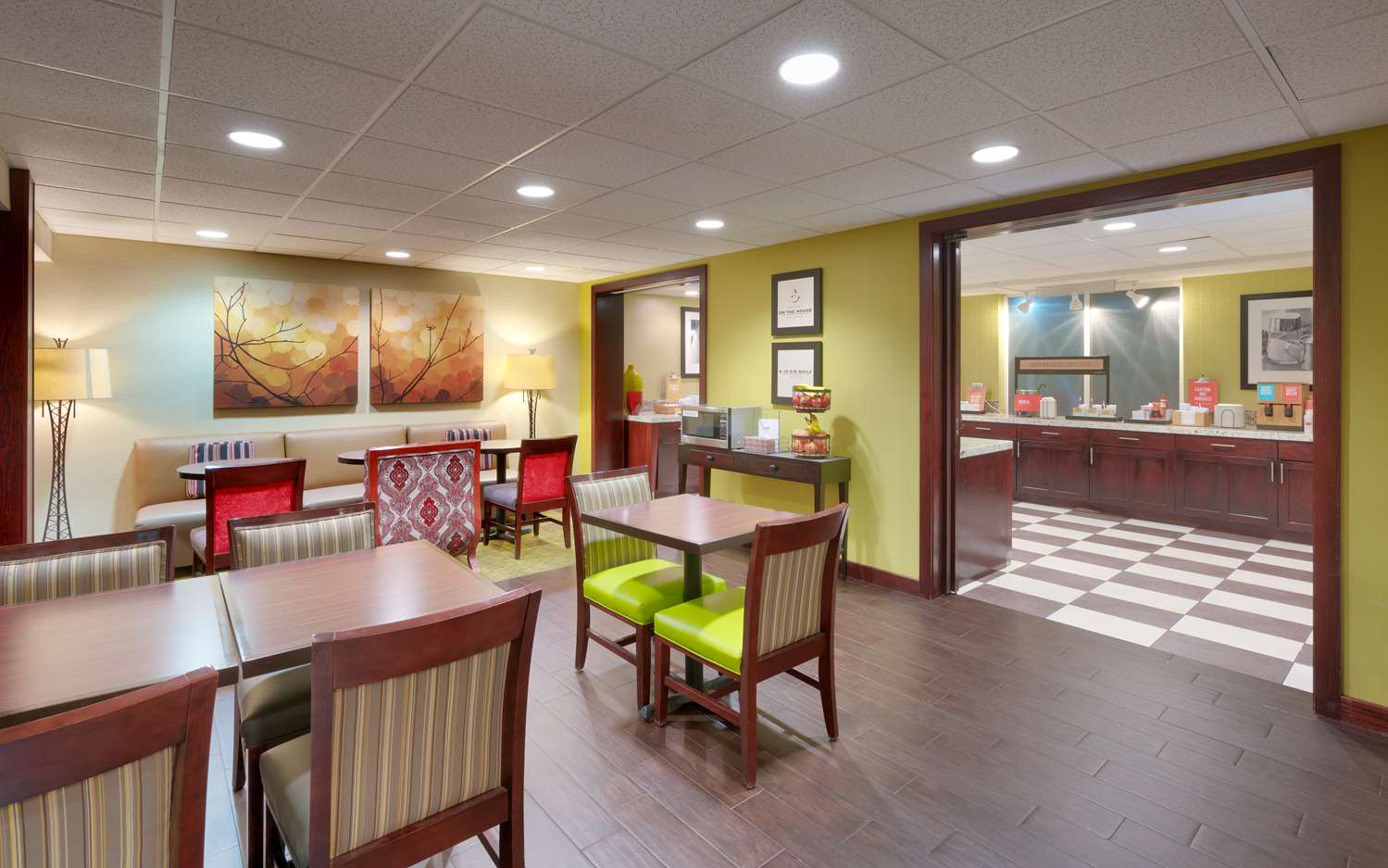 restaurant cafeteria