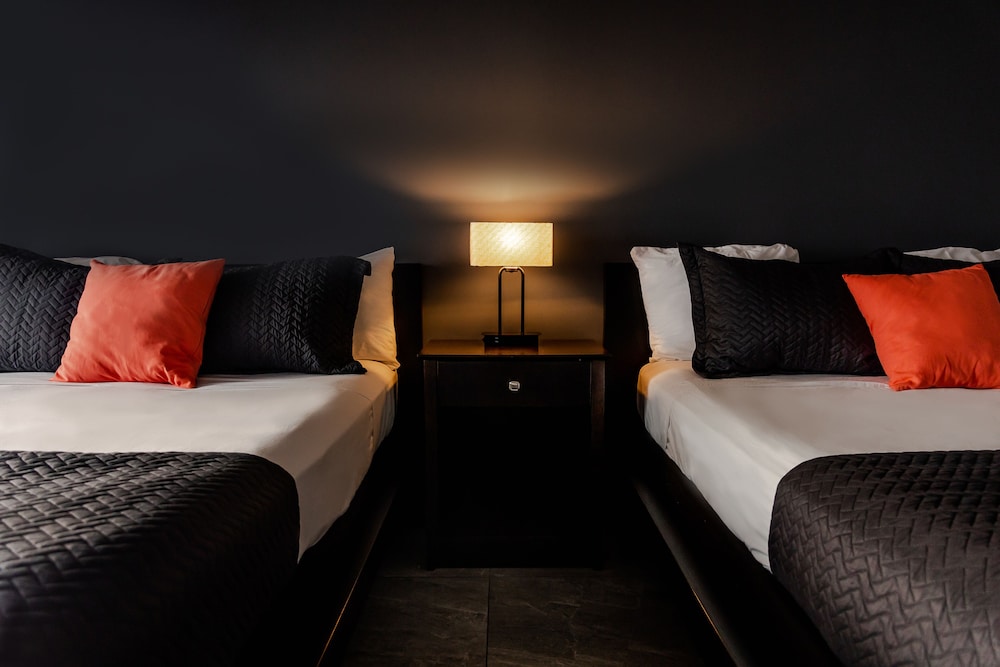Up Midtown (ex. Wishes Hotel Biscayne) 34/55