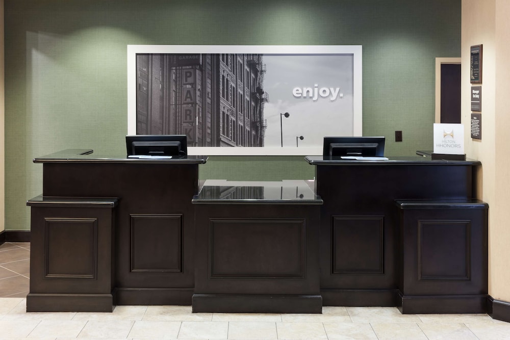 Hampton Inn & Suites Gainesville Downtown 10/55