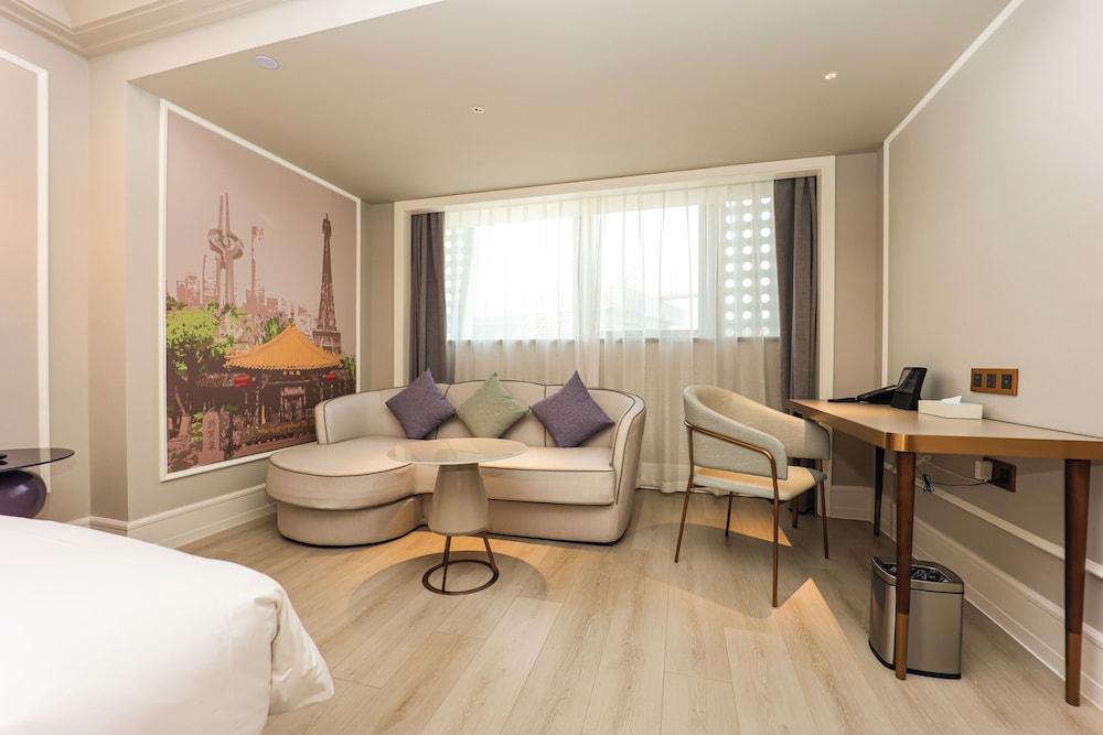 Mercure Jinan West Railway Station 49/65