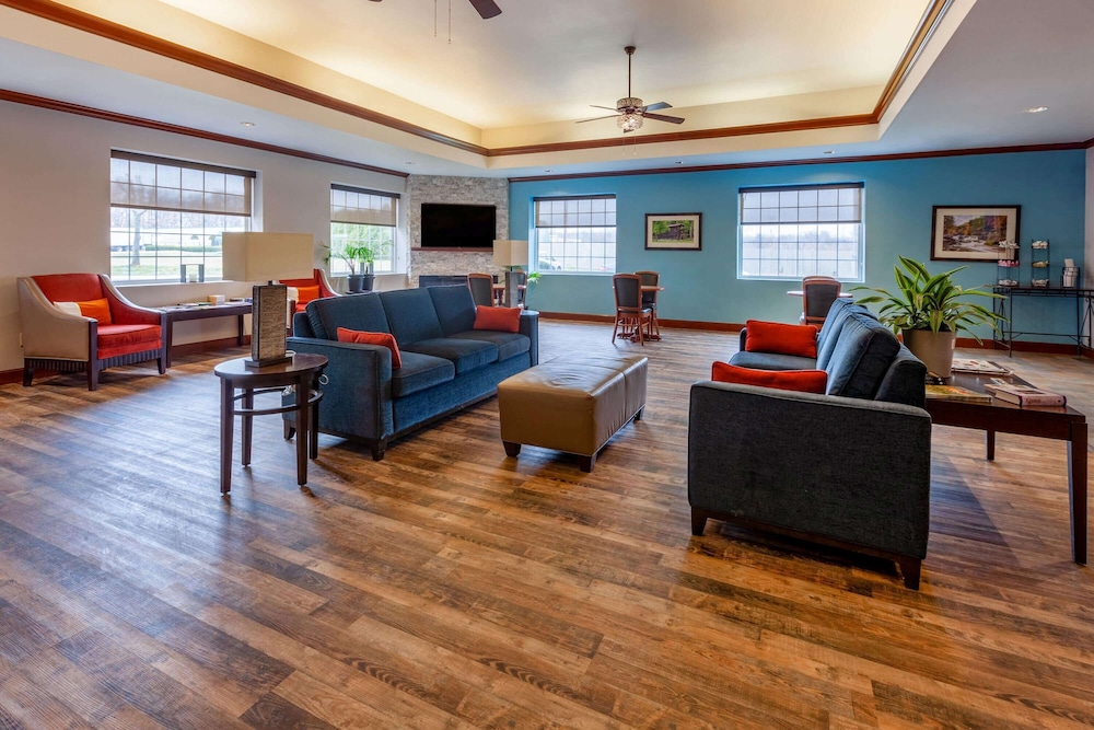 Days Inn by Wyndham Austintown 32/41