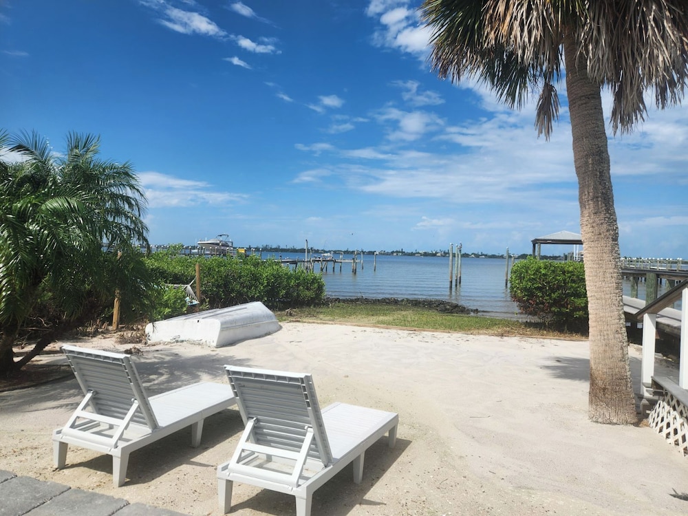 Paradise Cove at Lemon Bay 62/71