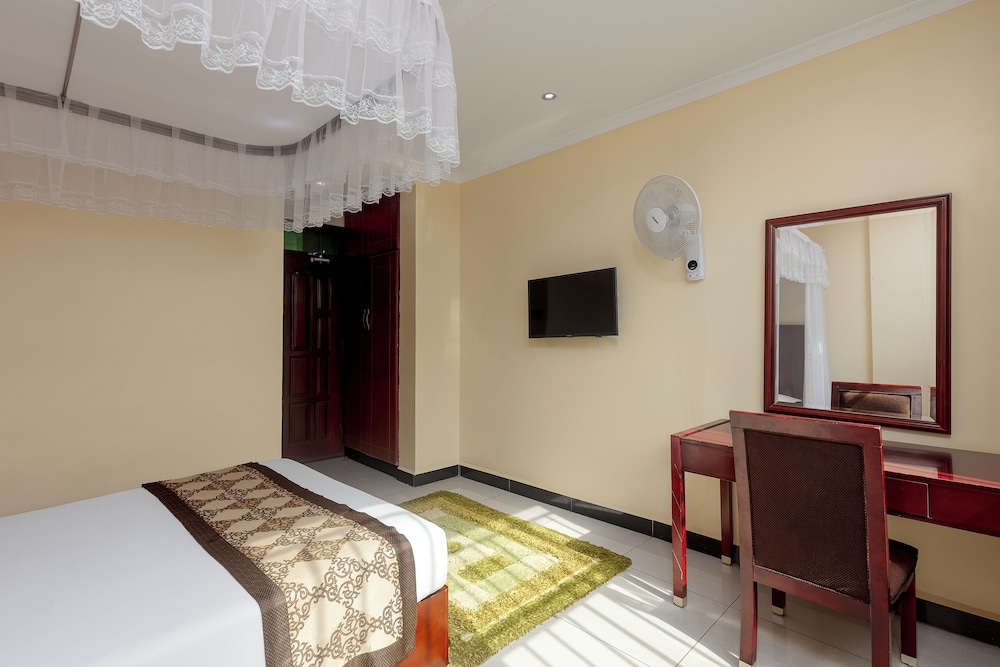 Namayiba Park Hotel 30/50