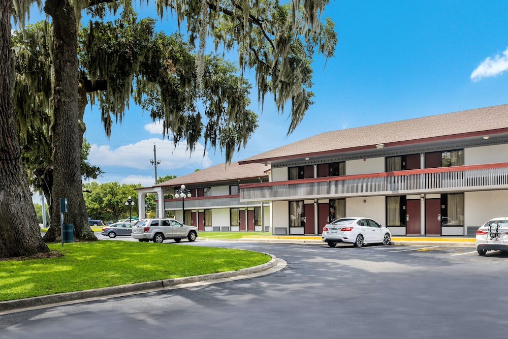 Red Roof Inn Savannah Southside Midtown 3/38