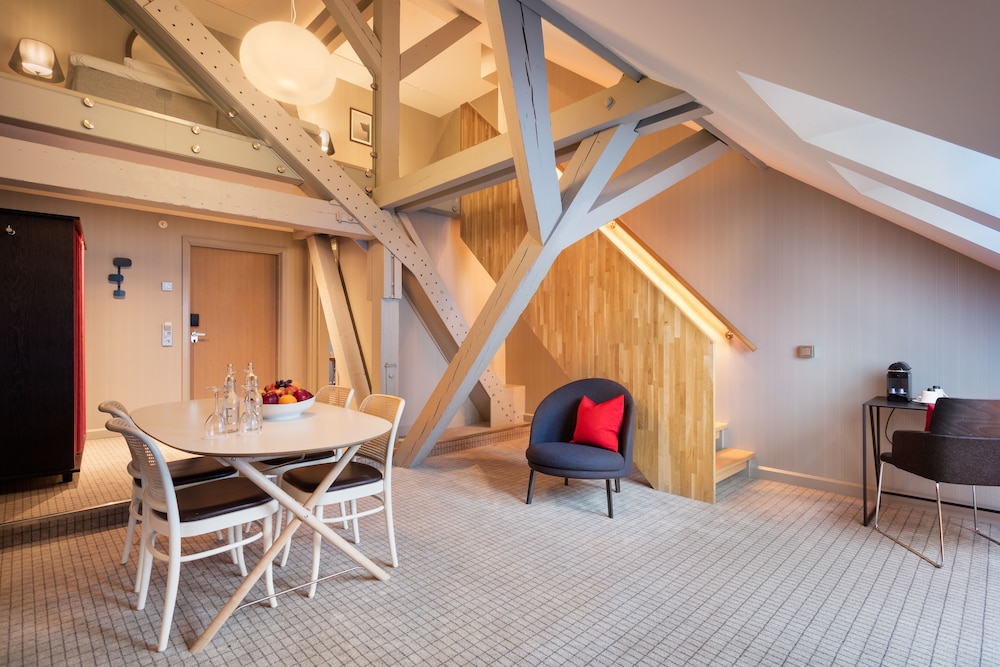 Bergen Bors Hotel 30/32