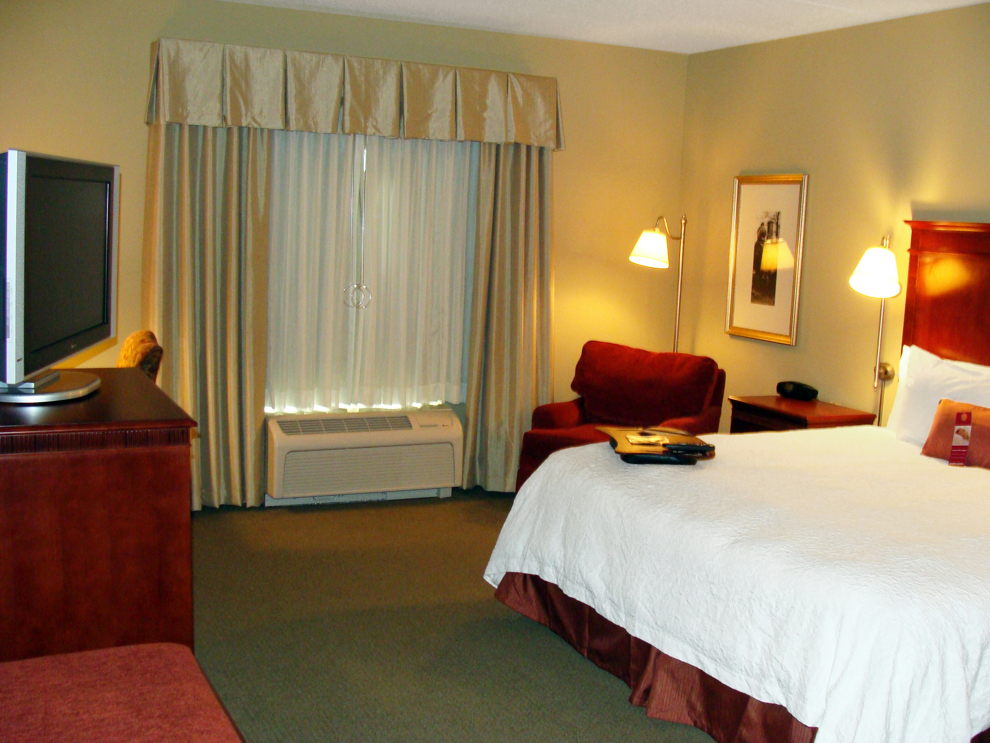 Hampton Inn Calera 12/47