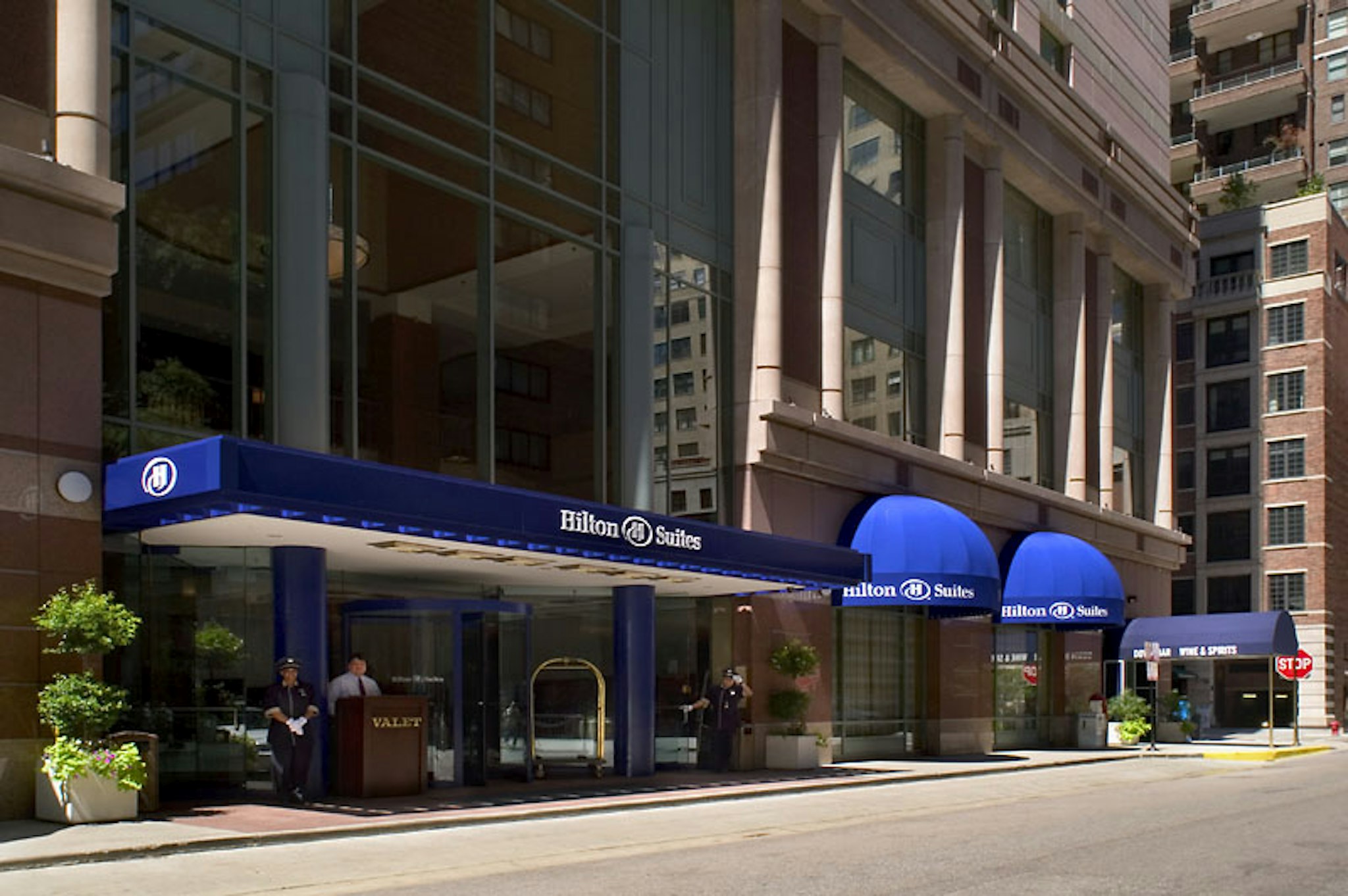 Hilton Chicago Magnificent Mile Suites in CHICAGO - IL