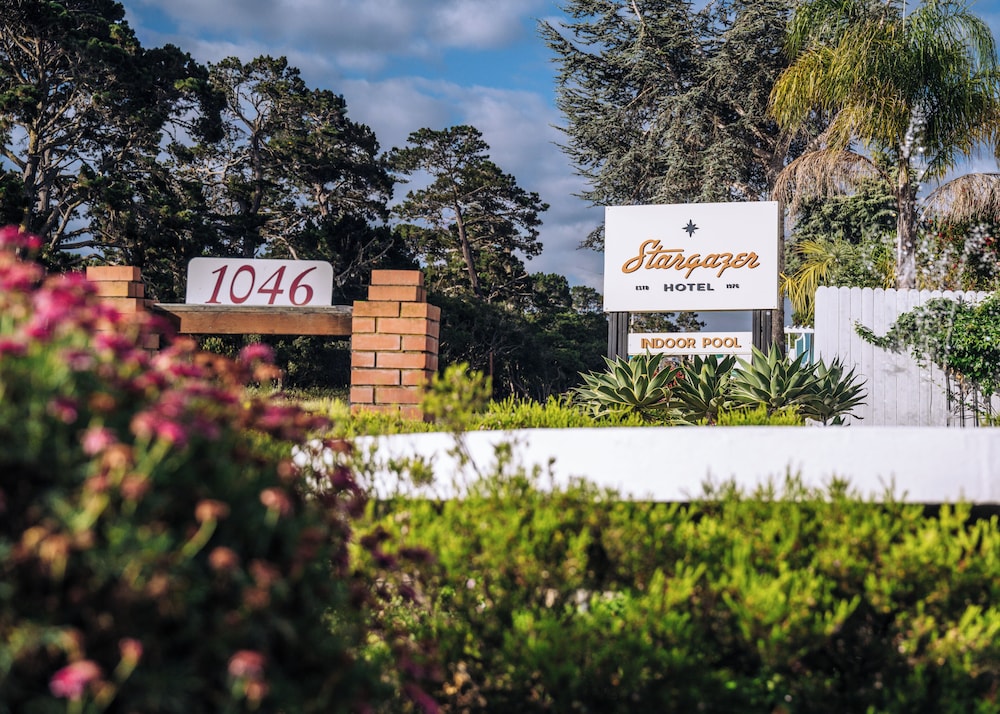 Stargazer Inn And Suites 62/66