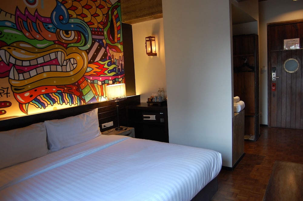 Cacha Hotel 8/50
