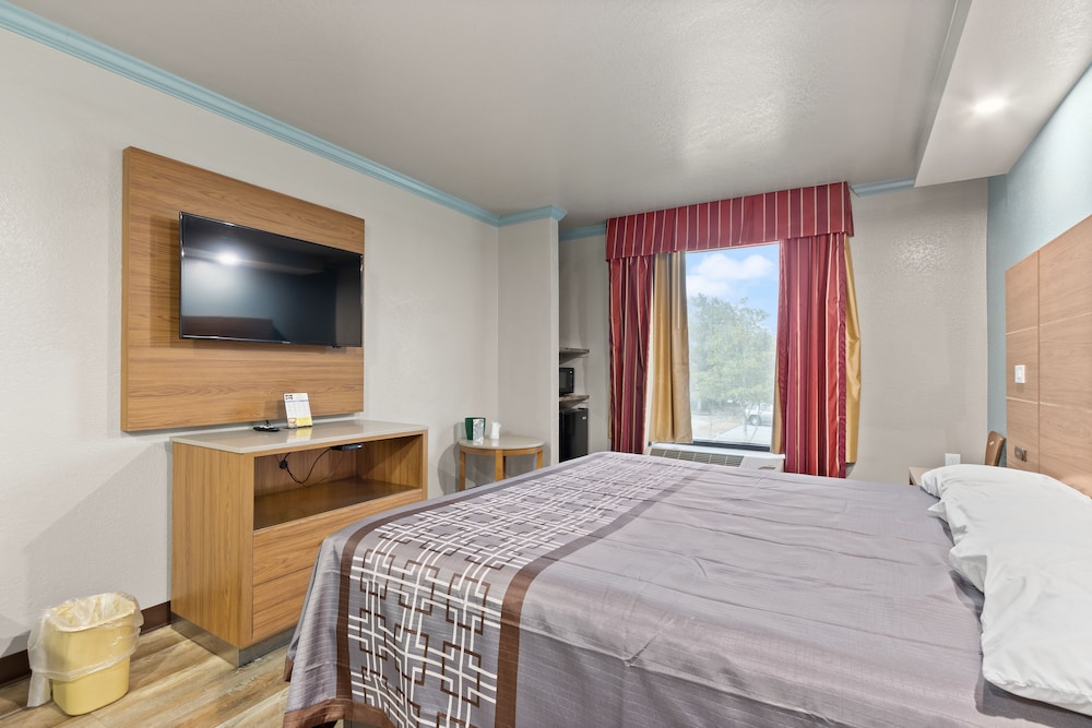 Regency Inn Fort Walton Beach 17/52