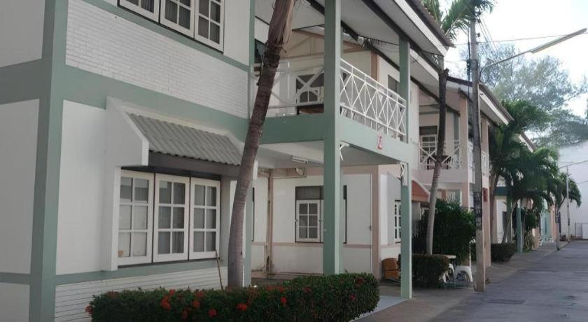 THE PAISIRI HOTEL 9/47
