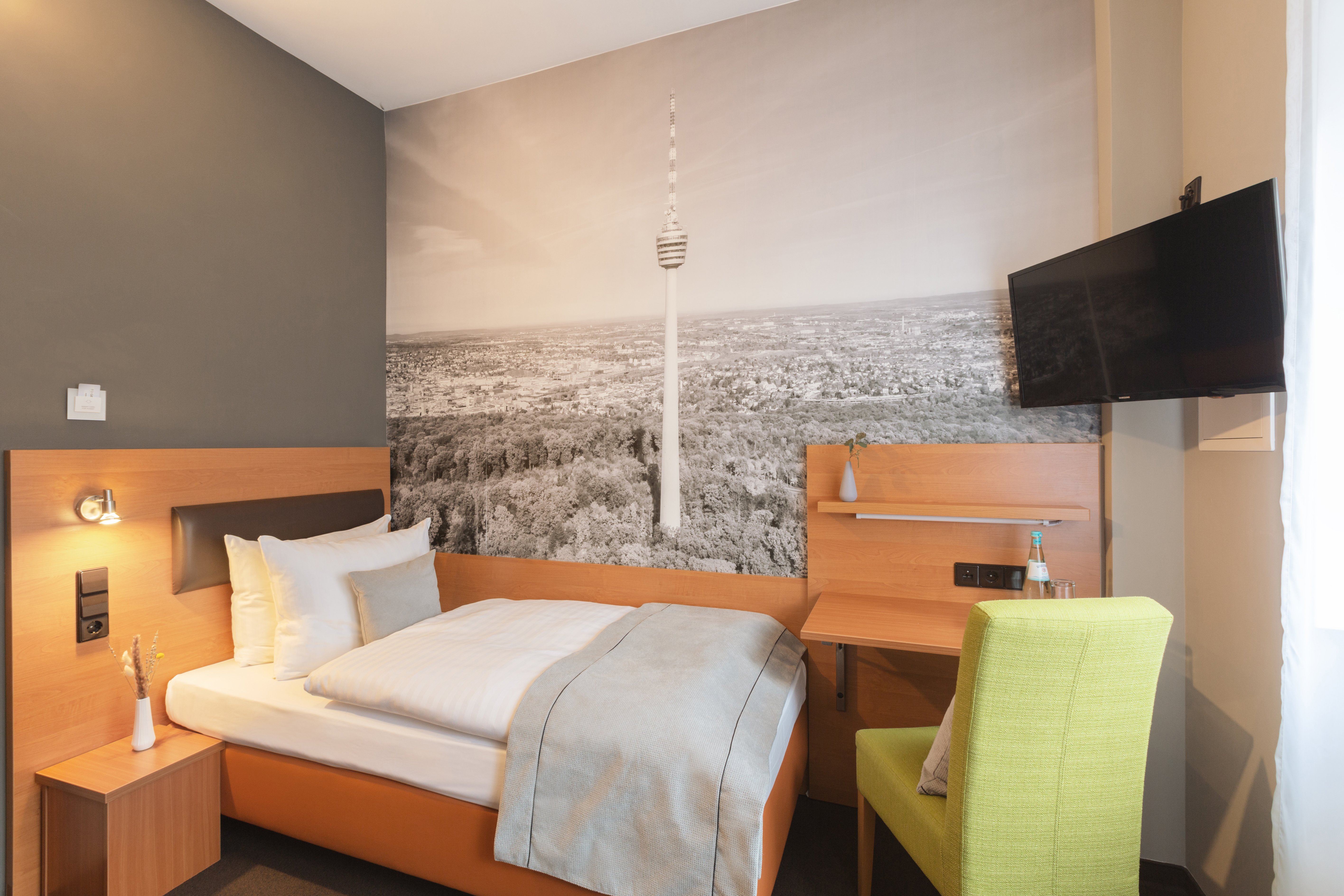 Garner Hotel Stuttgart - Zuffenhausen By IHG 20/61