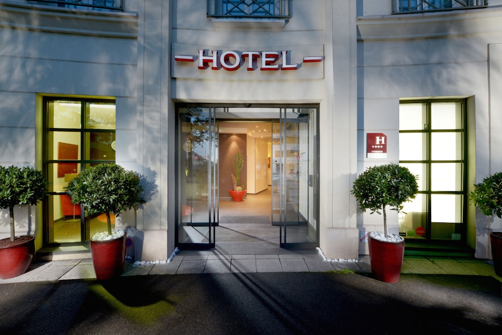 Hotel de Berny 7/58