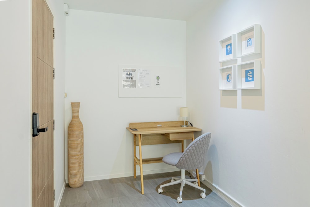 Studio 365 Serviced Apartment 18/69
