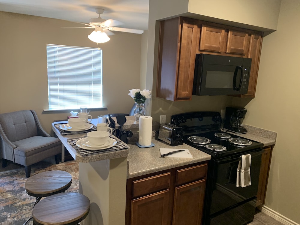 Eagle's Den Suites Andrews a Travelodge by Wyndham 24/55