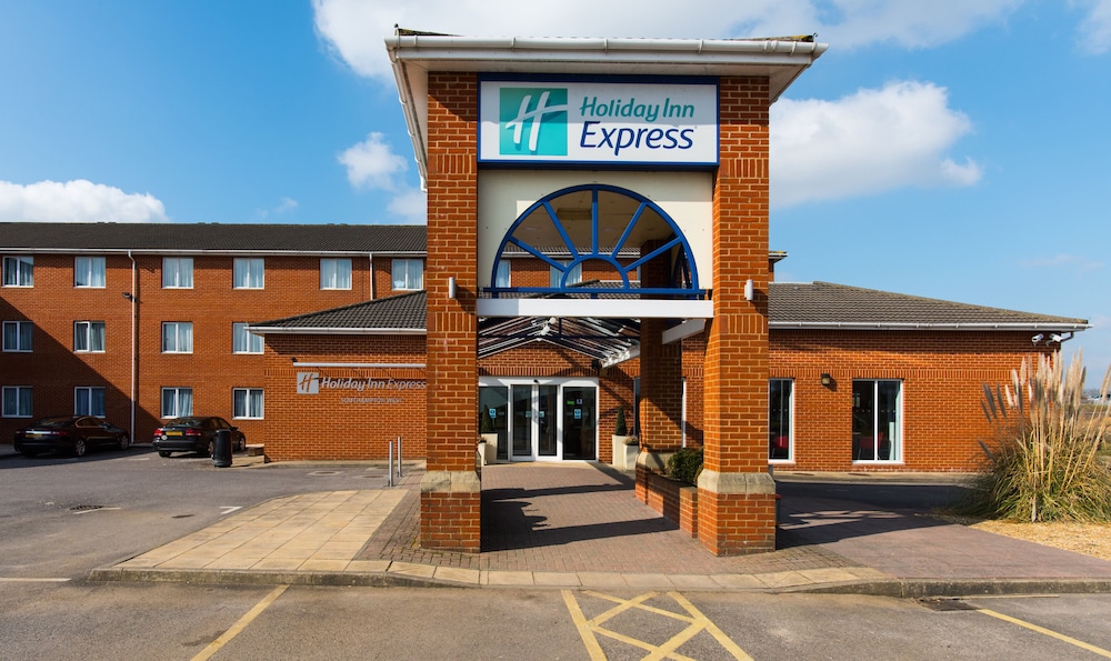 Holiday Inn Express Southampton West 60/64