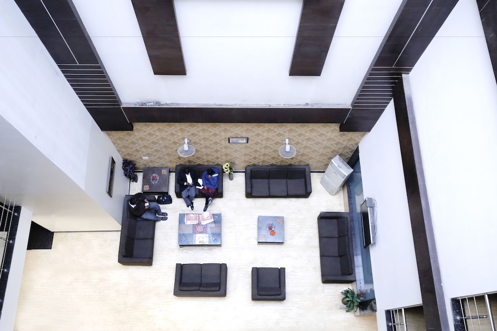 HOTEL PARADISE INN 13/26
