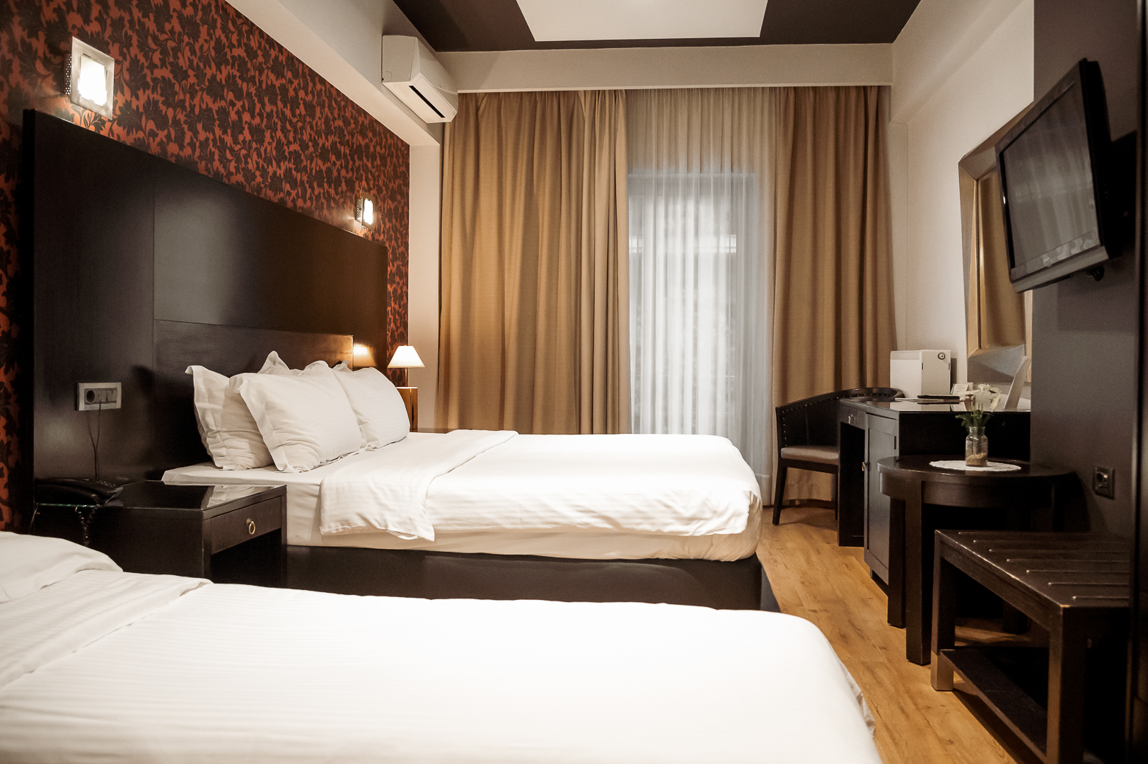 ROOM, TRIPLE