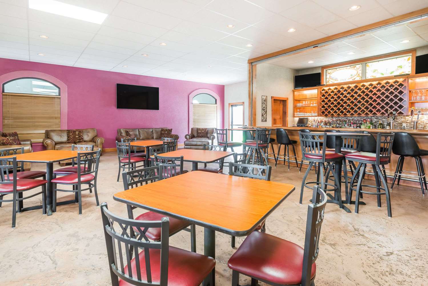 Ramada by Wyndham Strasburg Dover 20/31