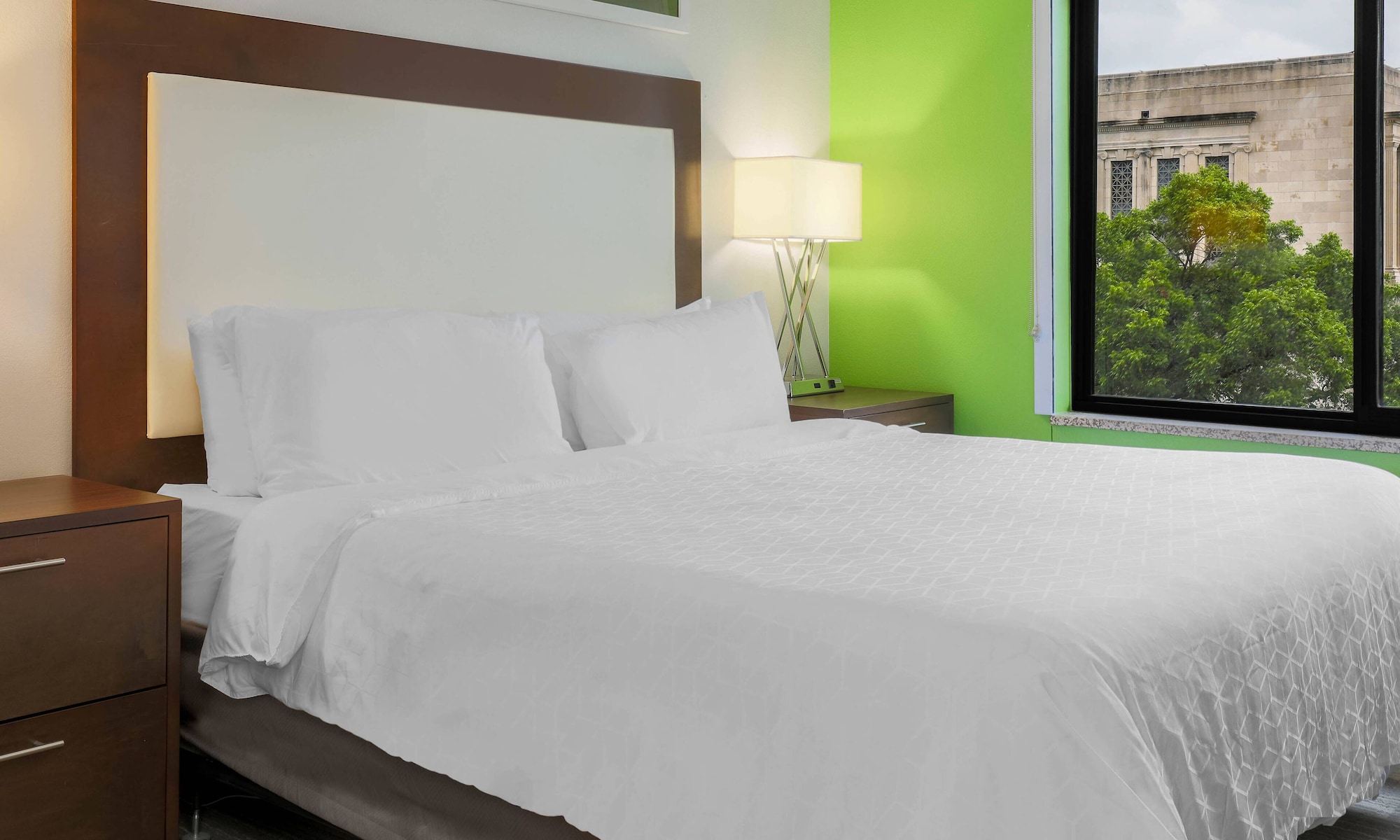 غرفة قياسية بسريرين كوين، Holiday Inn Express & Suites Downtown Fort Worth 2/5