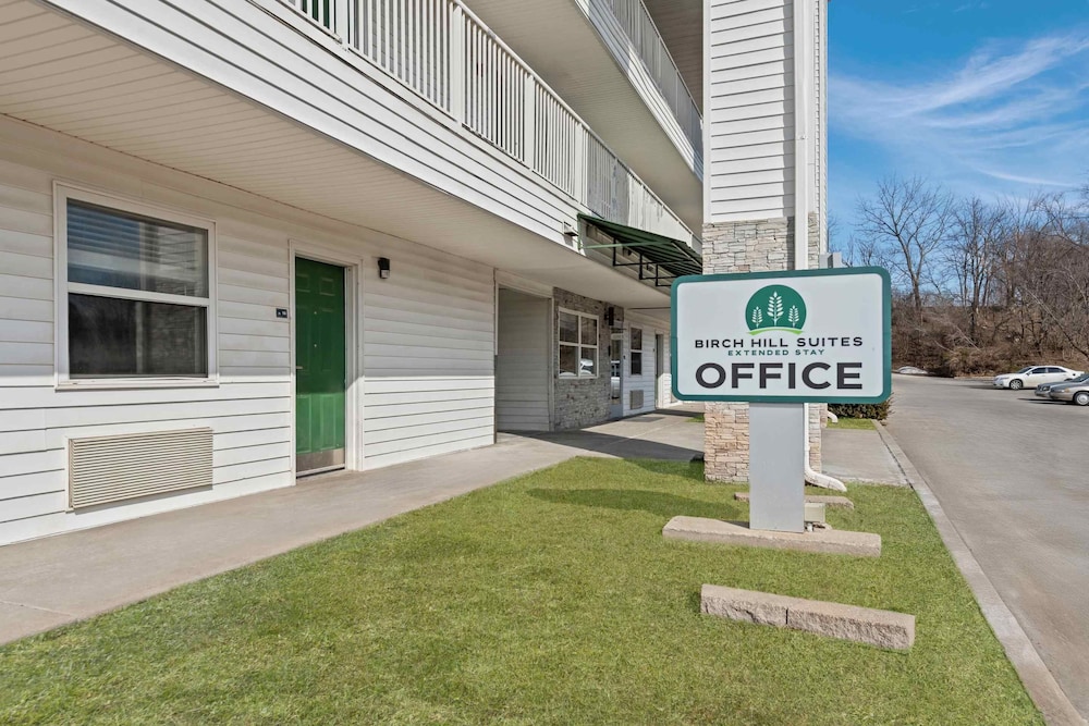 Birch Hill Suites Kansas City - Independence, Mo 20/24