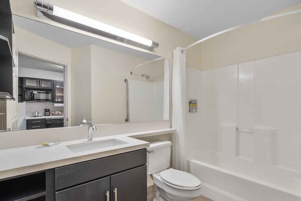 Candlewood Suites Huntersville Lake Norman Area 13/69