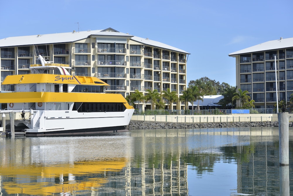 Mantra Hervey Bay 8/69
