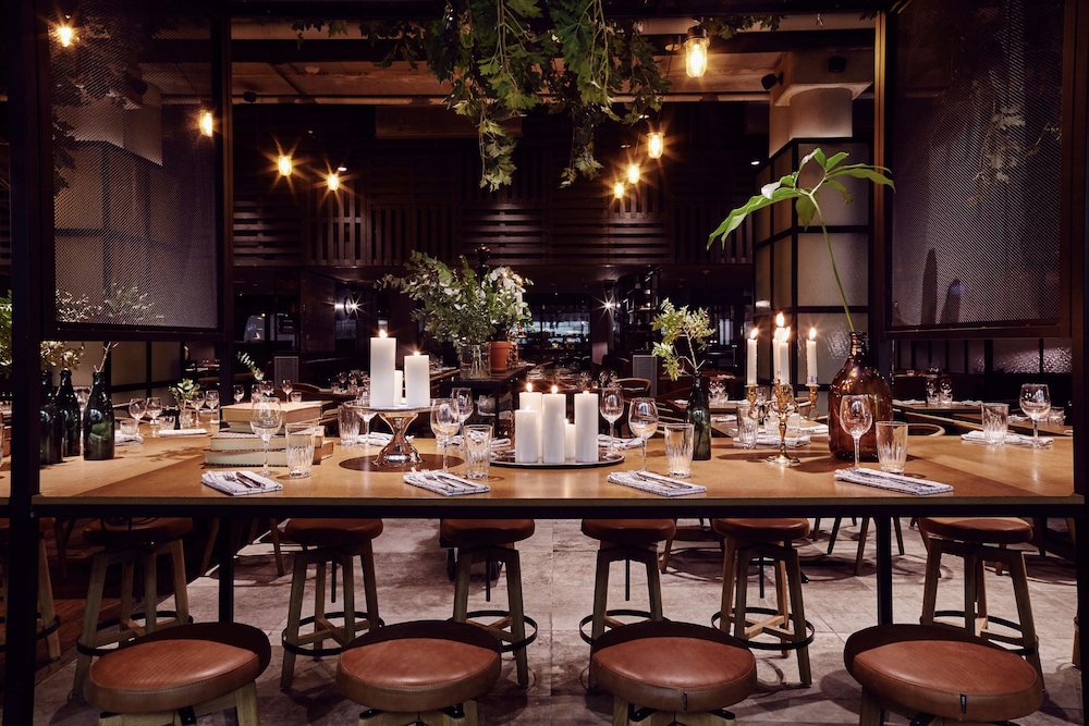 restaurant cafeteria