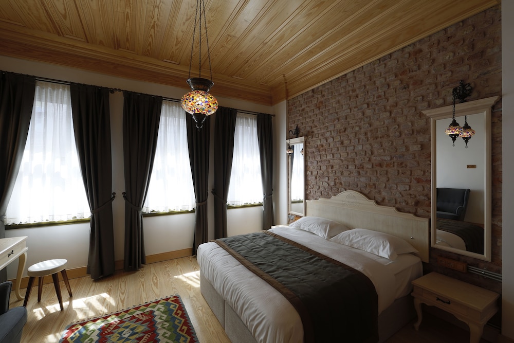 DELUXE, APARTMENT