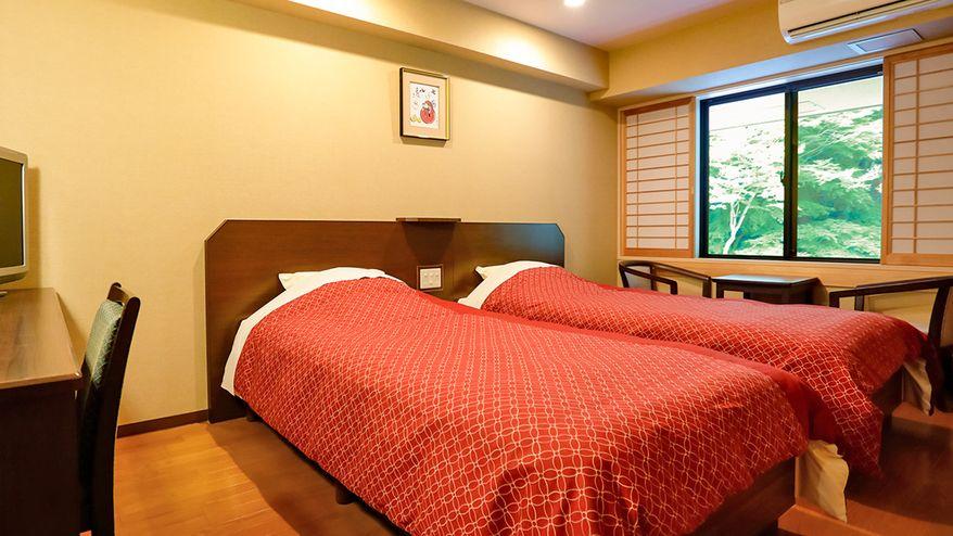 Type B, Twin Beds