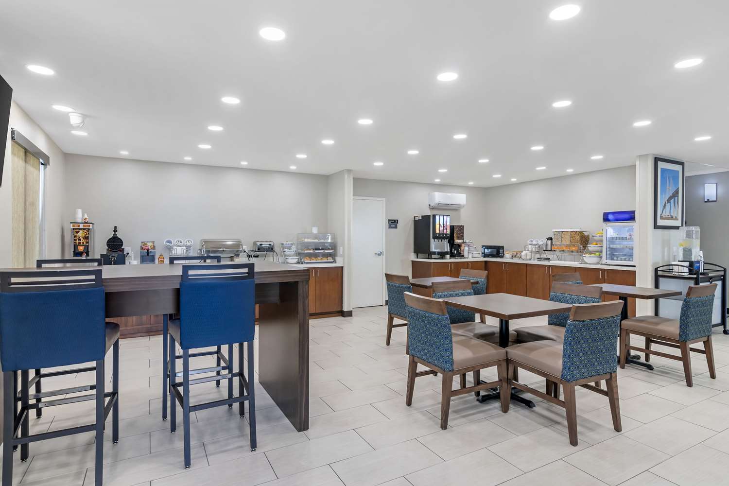 Comfort Inn & Suites Brunswick I-95 10/19