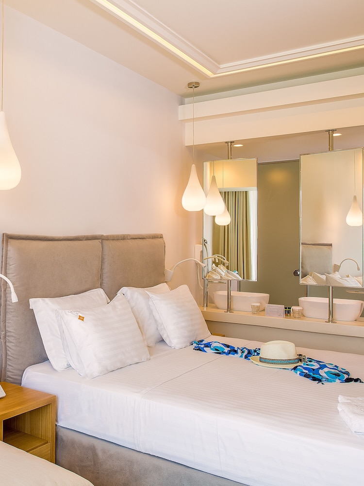 Samian Mare Hotel Suites & Spa 23/80