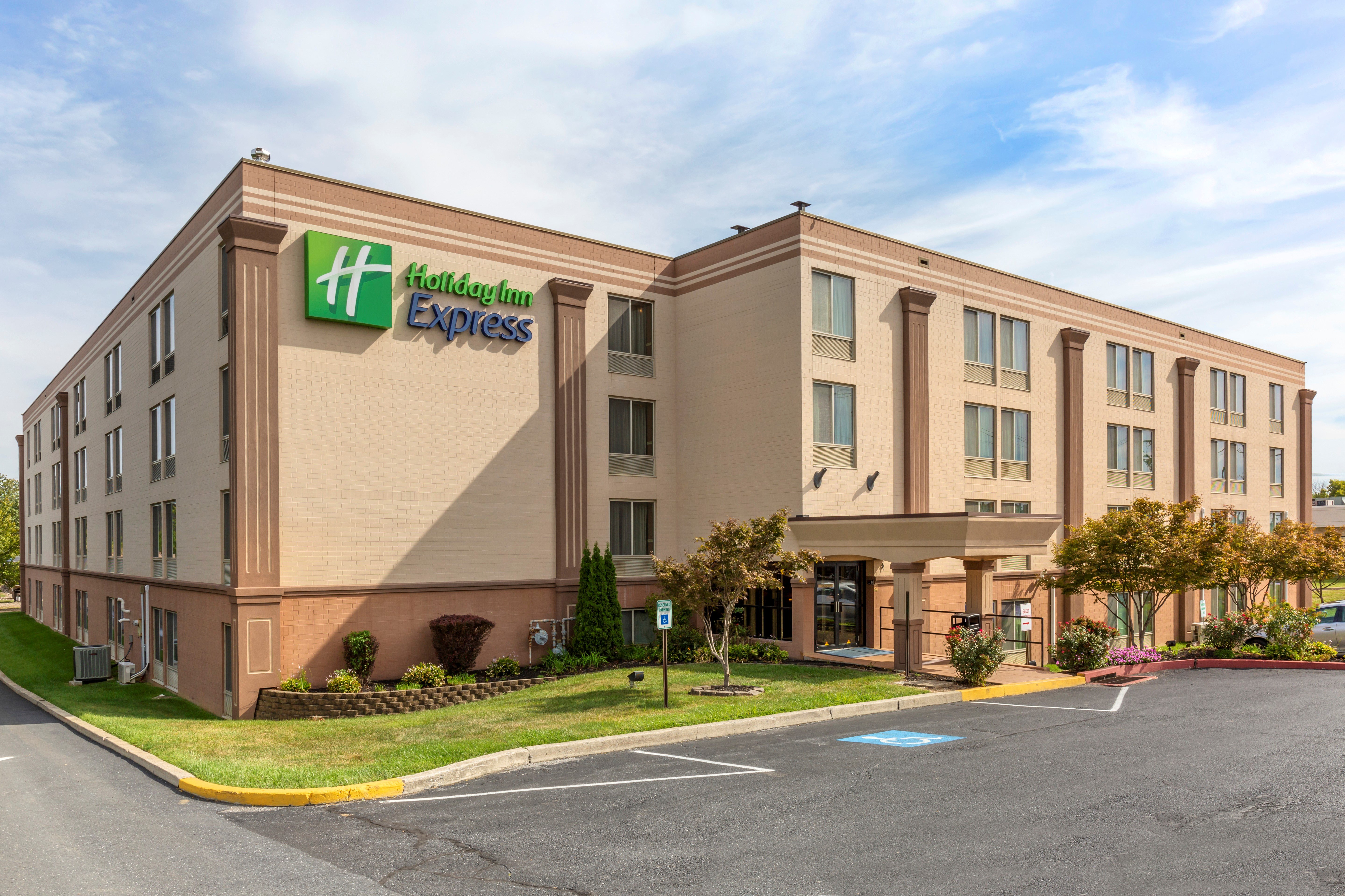 Holiday Inn Express Harrisburg SW - Mechanicsburg 47/49