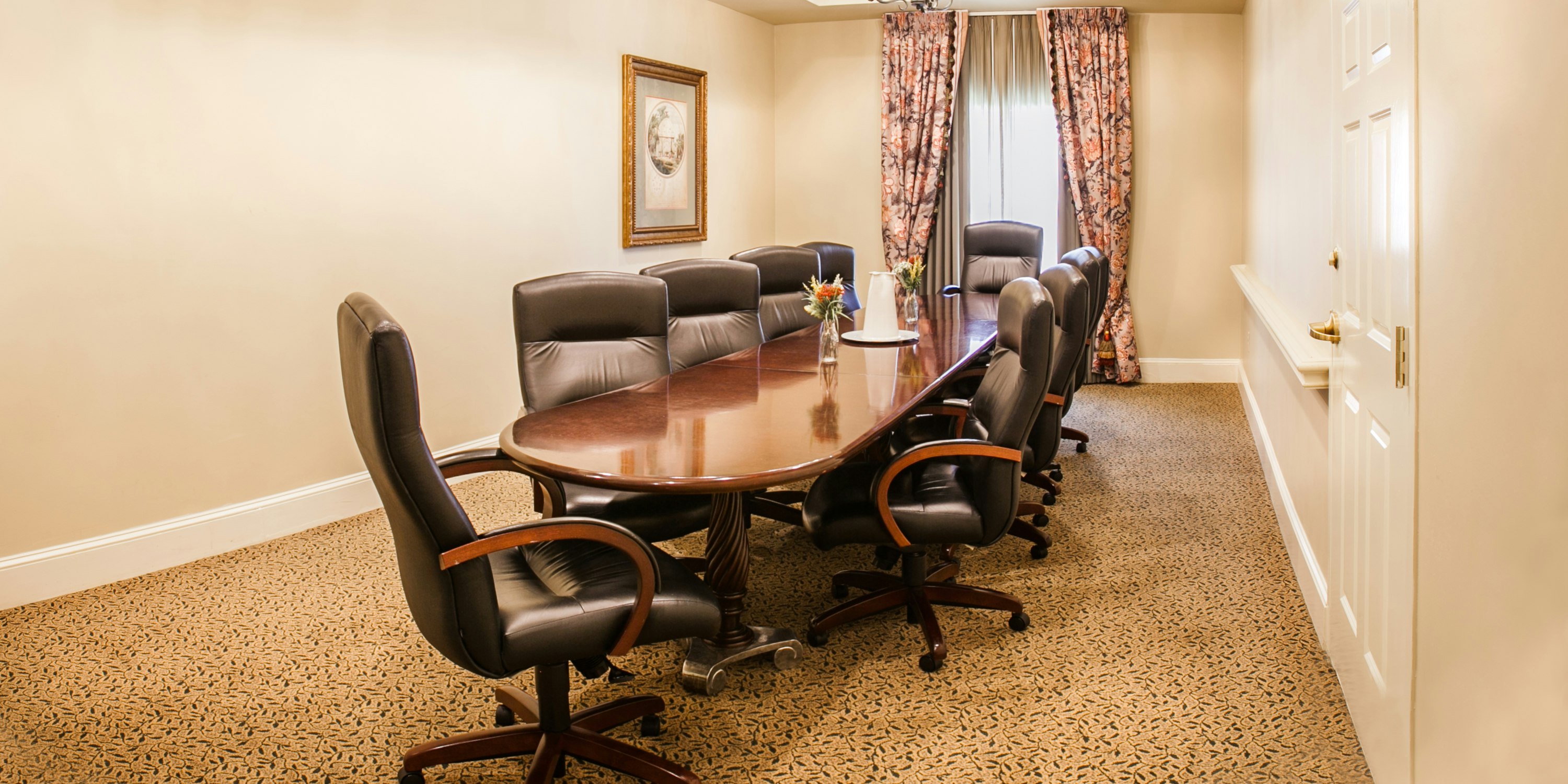 Hampton Inn and Suites Savannah Historic District 69/77