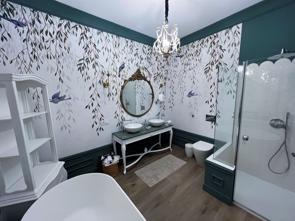 Hotel Boutique IULIA 5 Estrellas 48/50