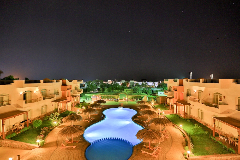 Sheikh Ali Dahab Resort 18/30