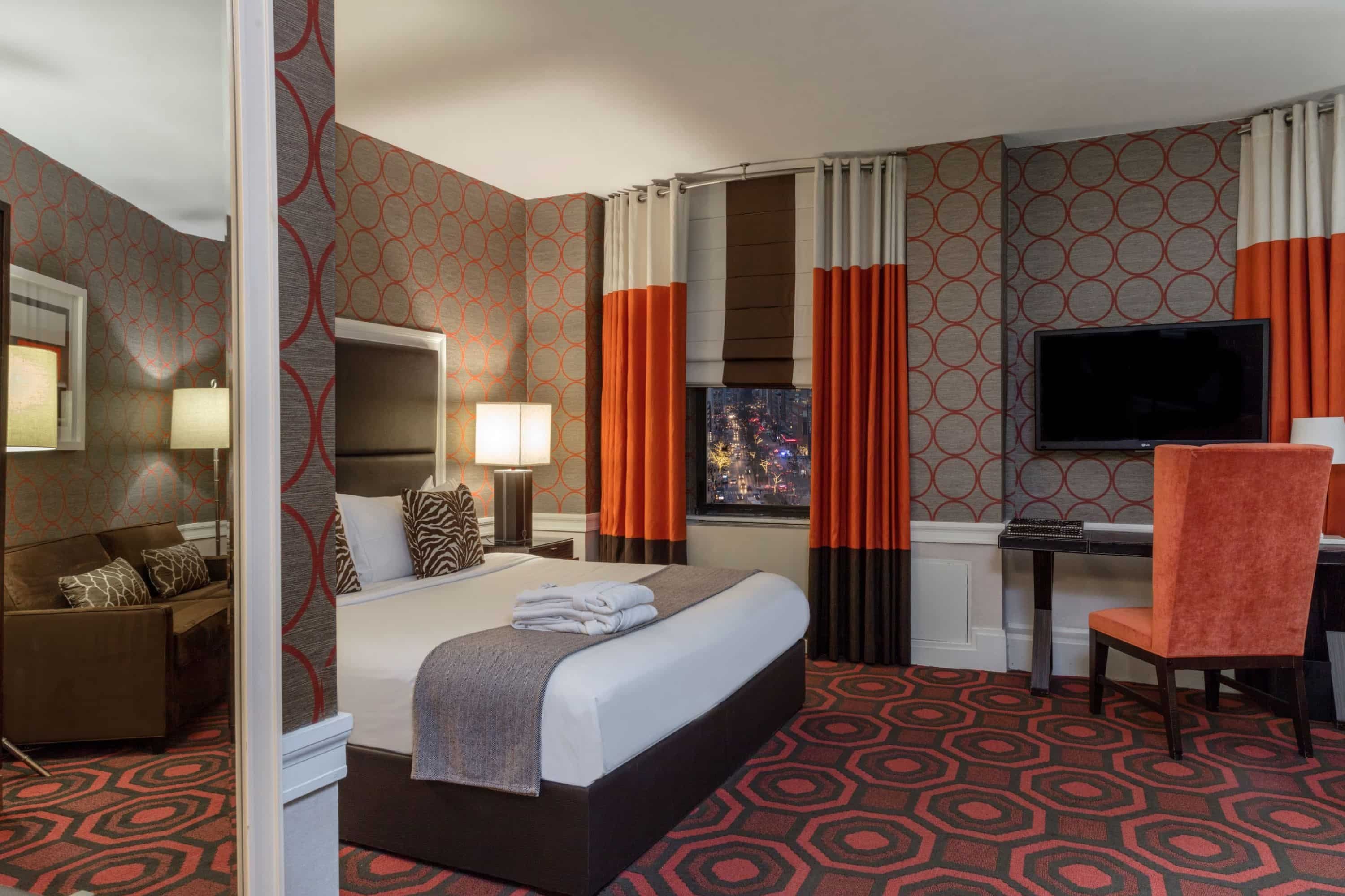 JUNIOR SUITE, KING BED