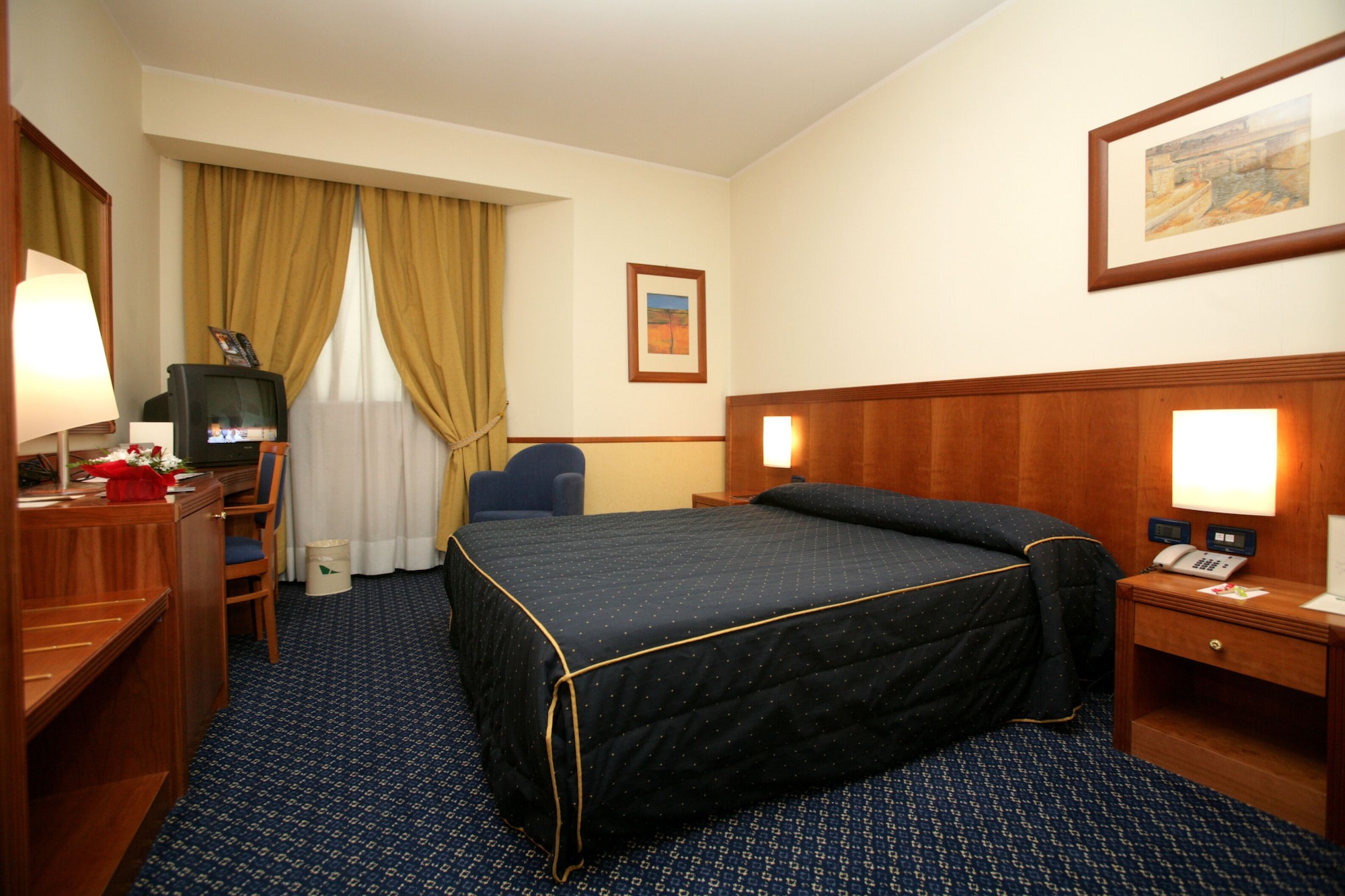 1 BEDROOM, FAMILY SUITE, WITH EXTRA BED