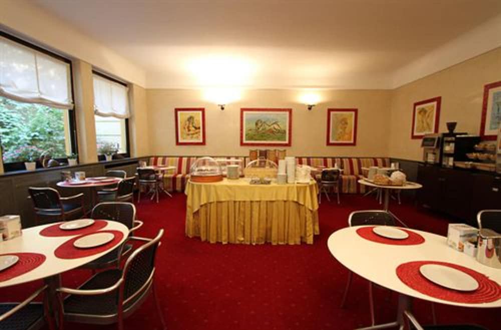Club Hotel Milan 41/55