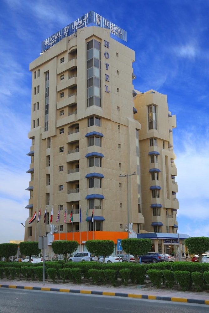 LE ROYAL Express Sharq Hotel in KUWAIT
