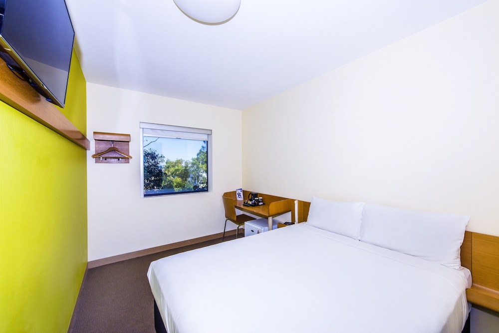 Ibis Budget Sydney Olympic Park 16/70