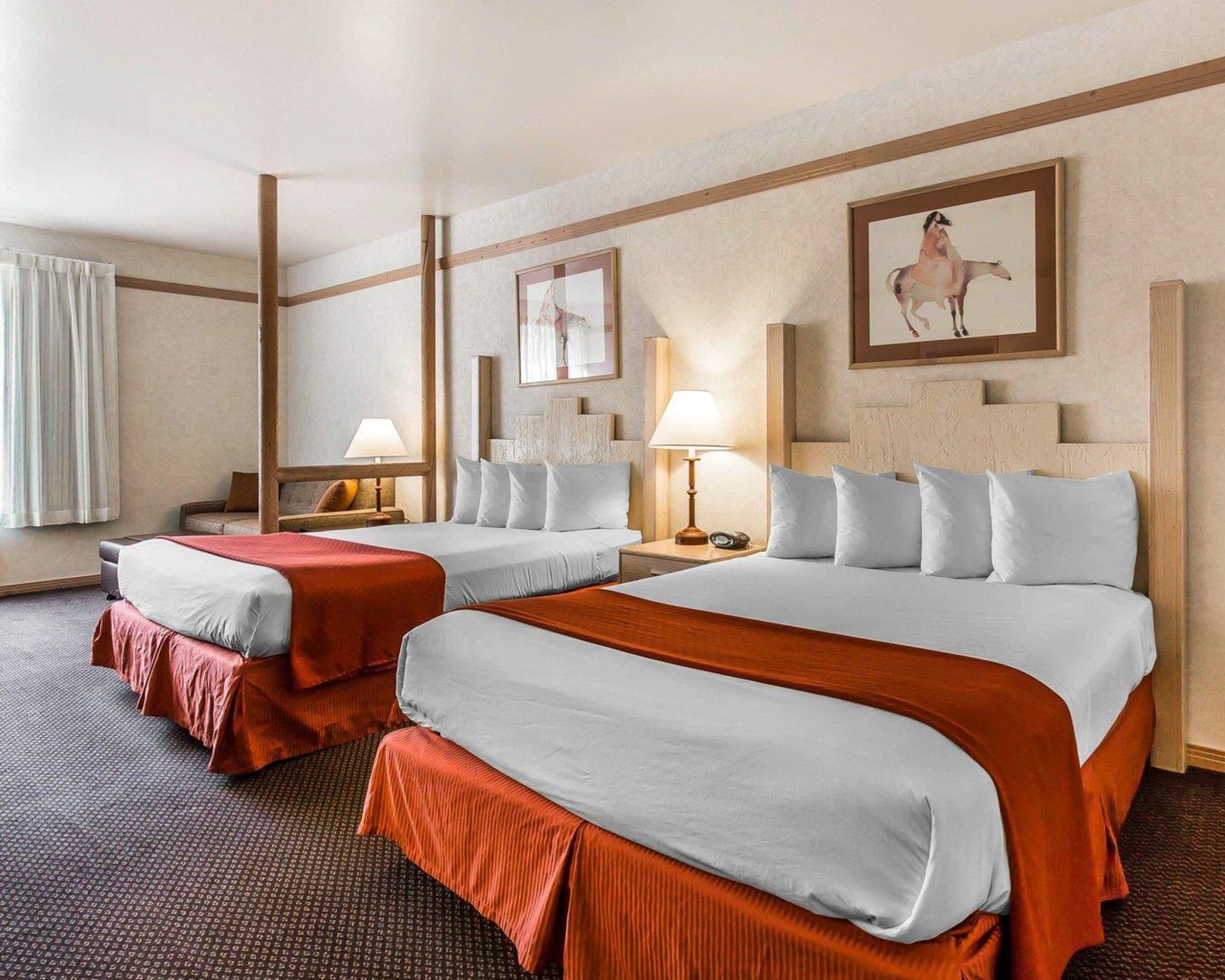 SUITE, 2 QUEEN BEDS
