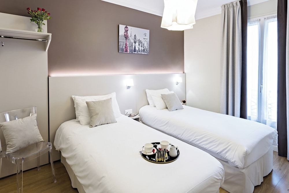 MODERN HOTEL 23/51